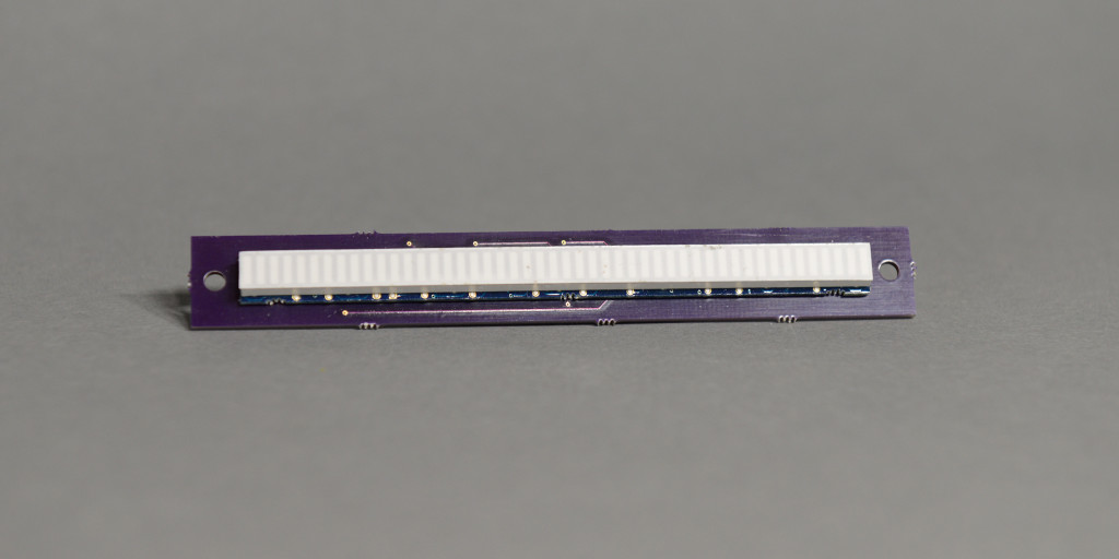 Front view of the bar graph carrier board.