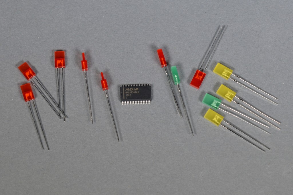 1 x 5 mm LEDs, MAX6954 driver IC, and 2 x 5 mm LEDs.
