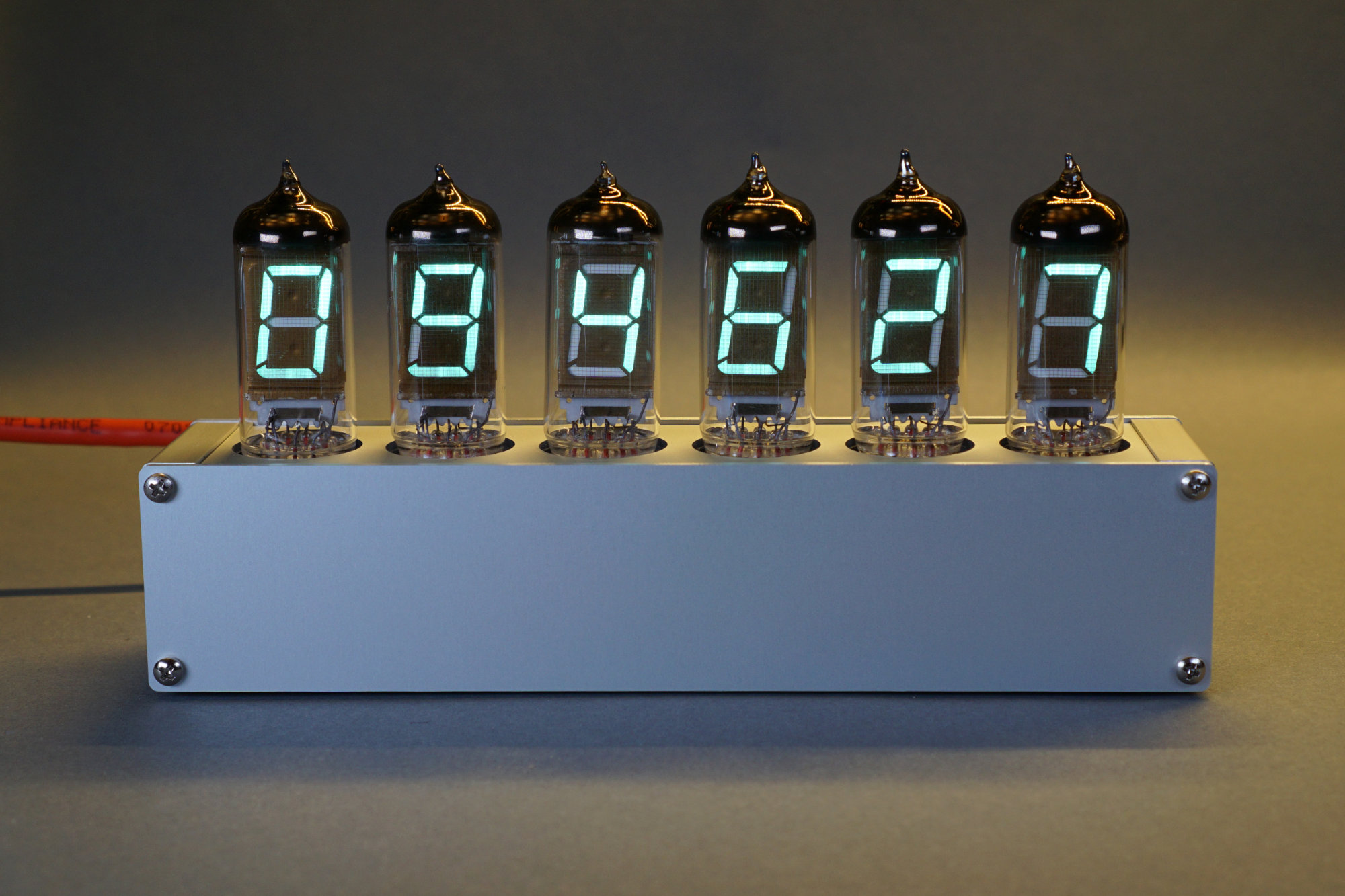 IV-18 VFD Nixie Tube Clock assembled.Full funcs.Alloy shell.IR ctl.Free Shiping 