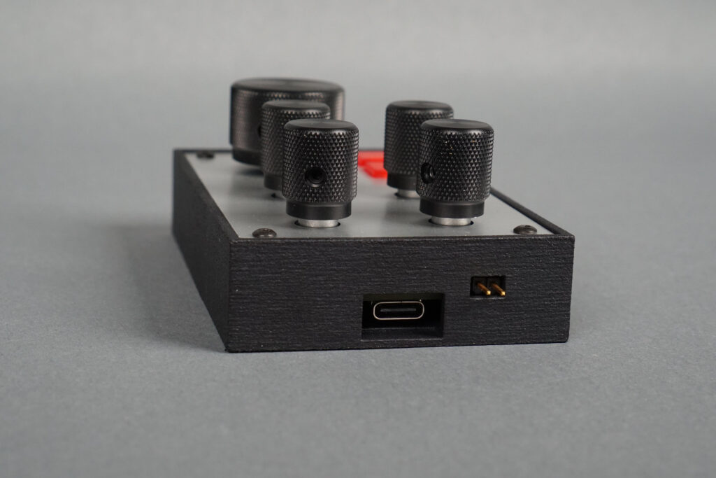 Rear view of the assembled knob box.